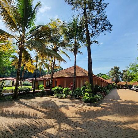 Masindi Hotel Luaran gambar