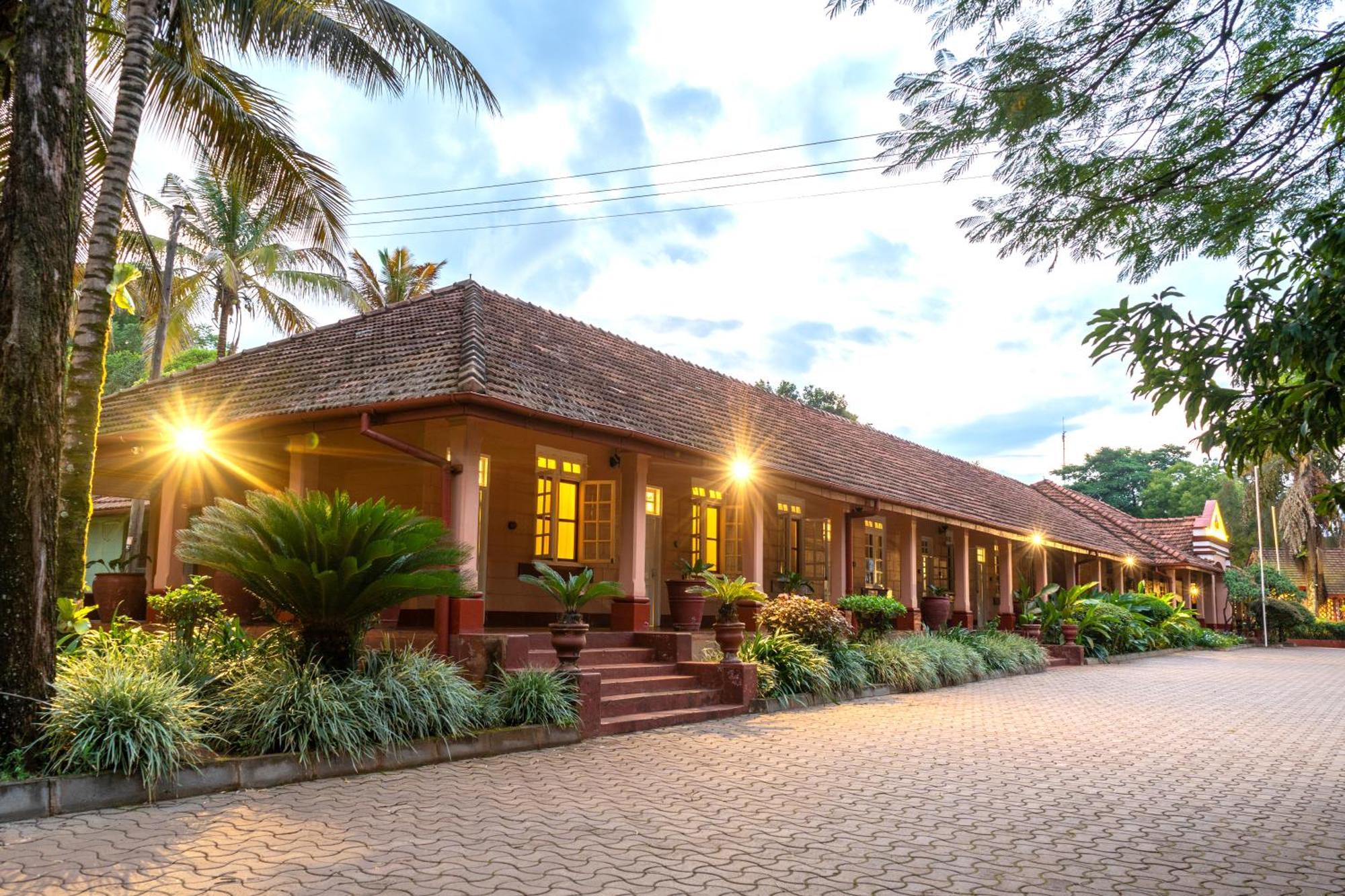 Masindi Hotel Luaran gambar