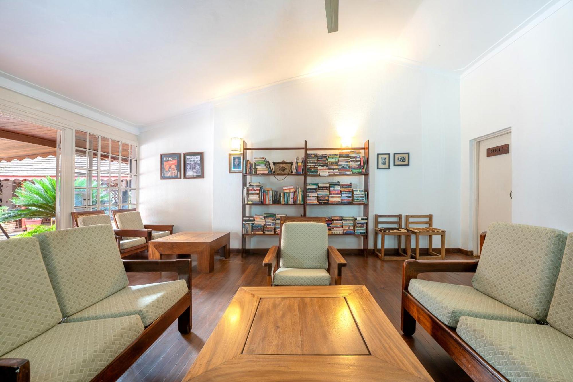 Masindi Hotel Luaran gambar