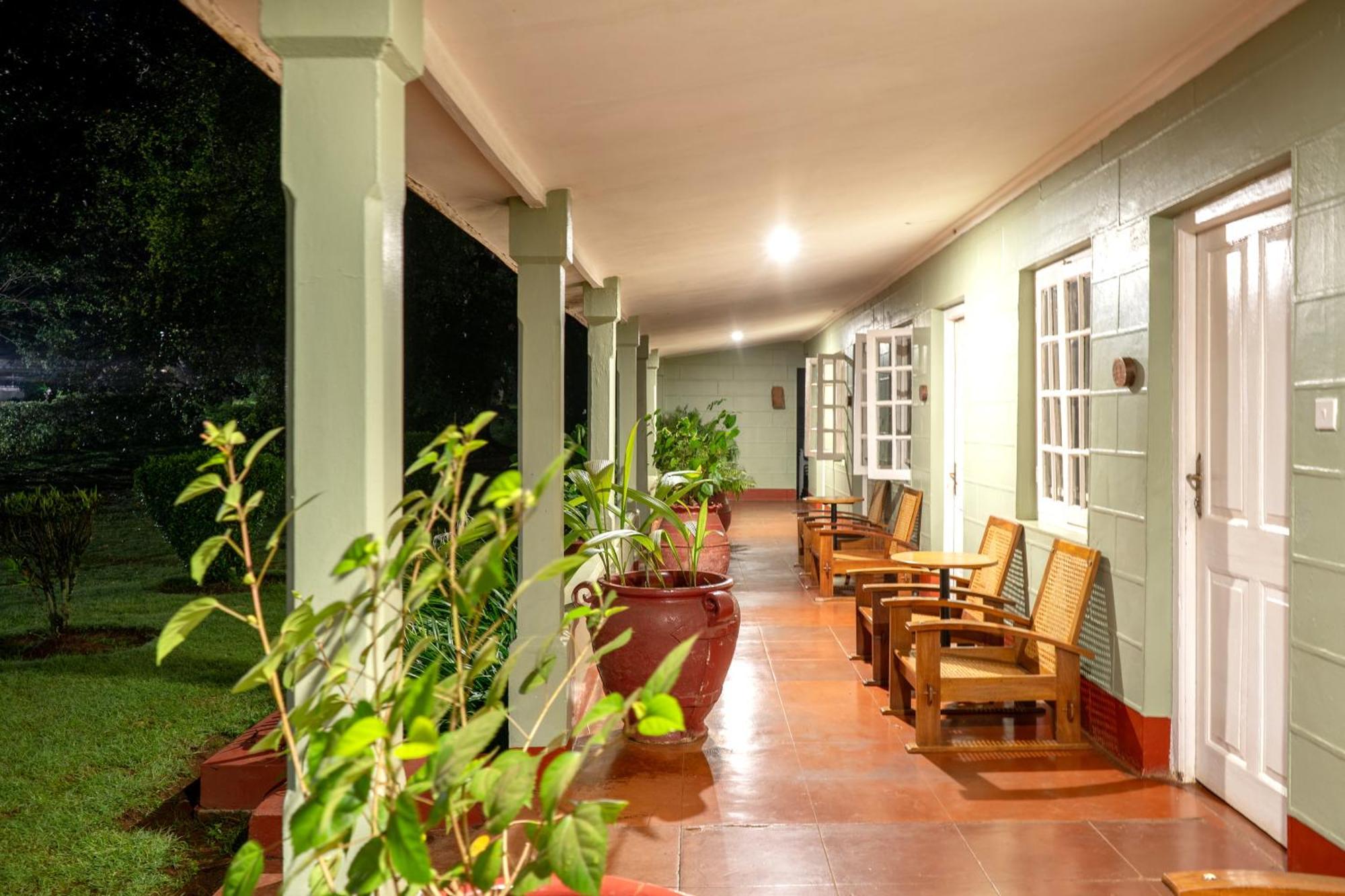 Masindi Hotel Luaran gambar