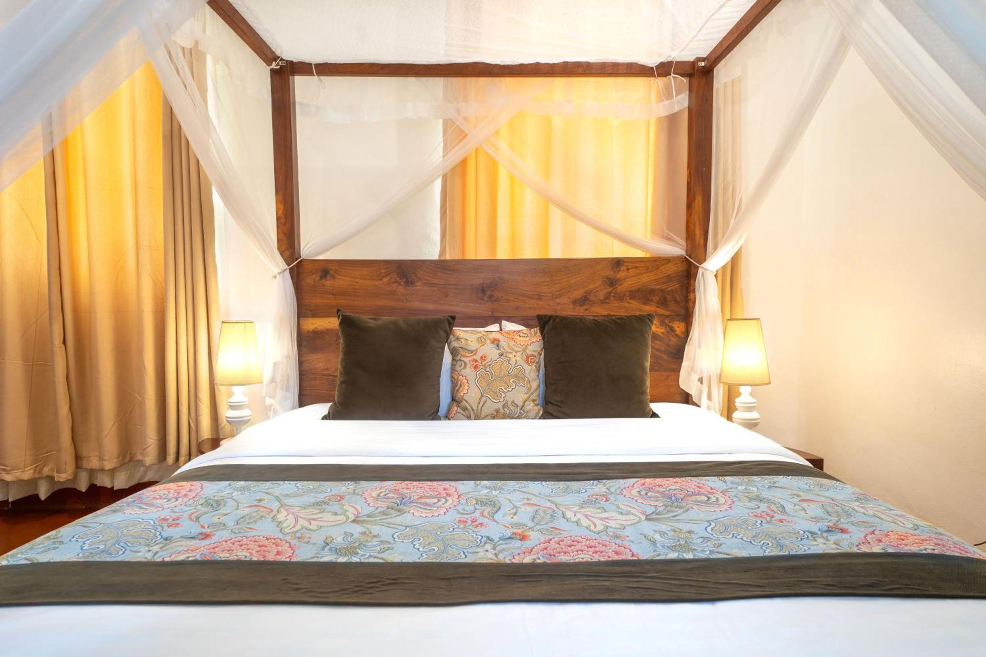 Masindi Hotel Luaran gambar
