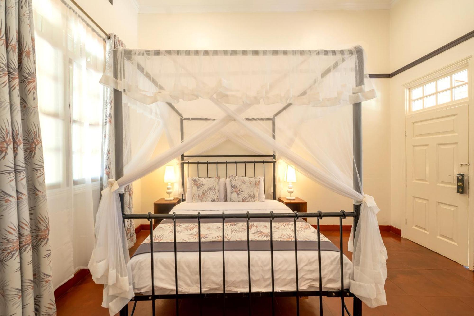 Masindi Hotel Luaran gambar
